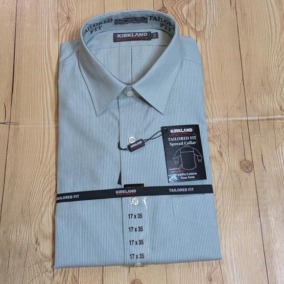 green emerald velvet dress Amazon.com: Kirkland Signature Men's 100% Cotton Tailored Fit Dress Shirt  White 16 x 35 : Clothing, Shoes & Jewelry